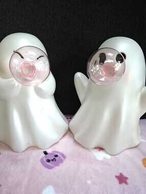 Ghosts Blowing Bubblegum Bubbles Blow Mold Ghosts